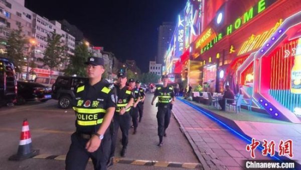 配资网哪 大连警方抓获嫌犯126人 全市清查整治行动成果显著